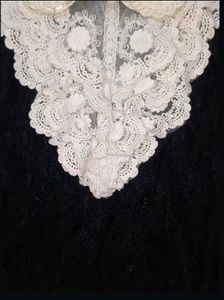 Vintage Lace Collar sweetheart top!!!