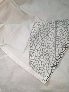 Nature-Inspired Leaf Print bad sheet