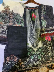 Printed Pure cotton Lawn Kurta set.