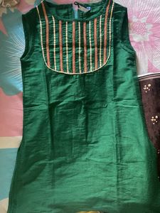 YK green Kurta For Girls Age6-7