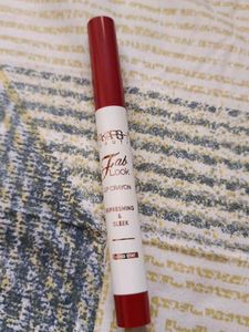 Fab Look Lip Crayon - Red