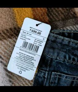 SHEIN NEW WITH TAG JEANS