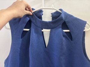 Chic Blue Cutout Neckline Dress