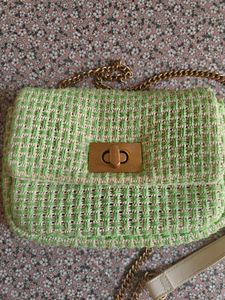 ✨ H&amp;M Textured Shoulder Bag ✨