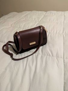 👜Burgundy Flaunt It Crossbody Shoulder Bag - Comp