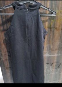 Elegant Black Sleeveless Midi Dress