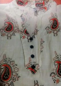 Stylish White Kurta with Paisley Print