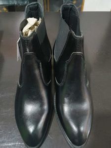 Classic Black Leather Chelsea Boots