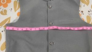 Stylish Men's Grey Waistcoat