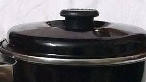 Enamel Cook and Serve Pot