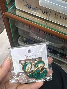 Earrings any1