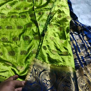 Elegant Green and Blue Border Saree
