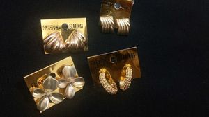 4 Pairs Antiternish Earrings