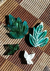 Resin Leaf Set