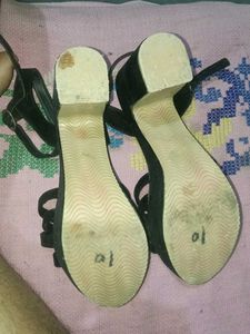 High heels sandal