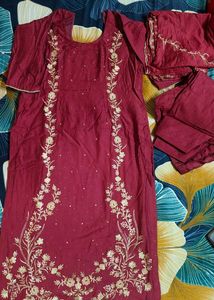 Mauve Kurta Set with Golden Embroidery
