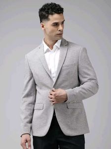 Stylish Grey Suit - Perfect for Any Occasion