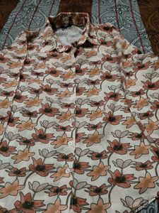 Chic Floral Print Button-Up Shirt