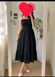 Chic Black Tiered Midi Dress