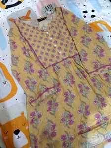 Yellow Floral Print Kurta 🪷✨