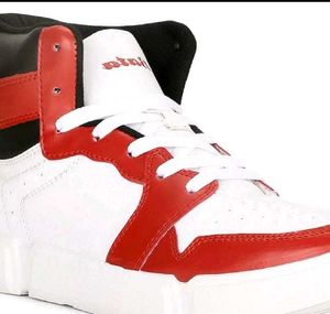 Bata High-Top Sneakers