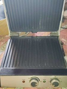Havells Grill Sandwich Maker