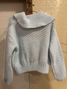 Light Blue Knit Cardigan with Pearls
