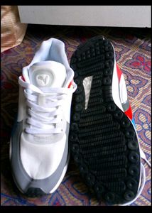 Puma Sneakers