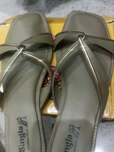 Stylish Women's Flat Sandals