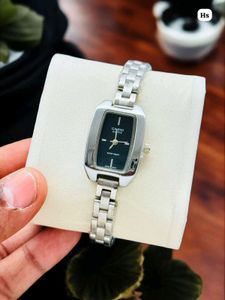Casio For ladies watch ⌚️  PREMIUM QUALITY AT SALE