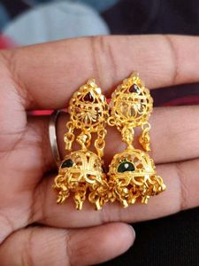 Gold Pleated Jhumki