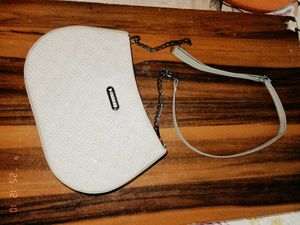 {NOT YET USED}Crossbody Bag with Chain Detail