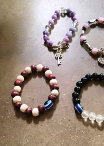 Set of 4 Beaded Bracelets
