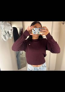 Chic Cable Knit Sweater size s