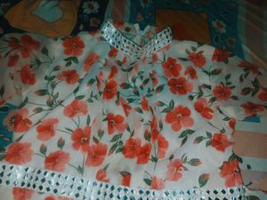 A redish floral maxi🤍❤️🤍
