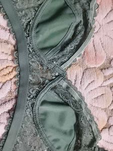Women's Lace Bralette &amp; Panty Set