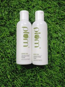 Plum Green Tea Alcohol Freeup Toner