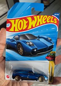 Hot Wheels Pagani Utopia