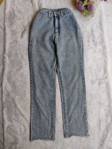 ❤️Waist 30 to 32 Light Wash Denim Jeans