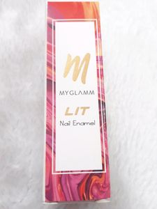 Myglamm Lit Nail Enamel Matte Flex Nai