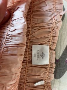 Chic Ruched Crop Top - Soft Peach