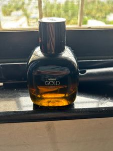 Zara Women Hold Perfume