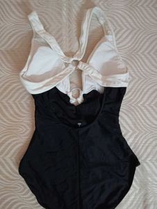 Venus Colorblock One-Piece Swimsuit