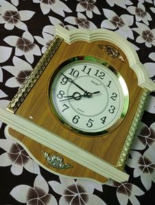 Wall Clock (Need Little Repair)