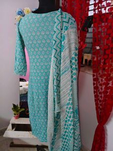 Beautiful Teal &amp; White Kurta Set