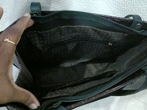 Stealer Deal Handbag
