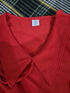 Chic Red Cropped Top
