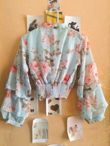 🌸Chic Floral Balloon Sleeve Blouse🌸