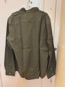GAP Men's Olive Green Button-Up Shirt