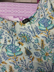 Beautiful Floral Print Kurta